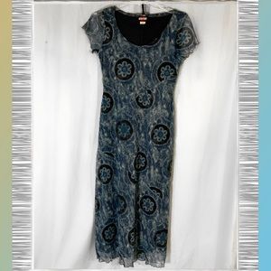 Dark blue retro early 2000’s style dress.